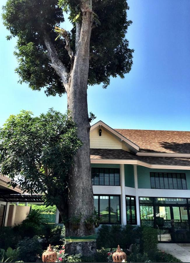 Maeping Mango Riverside Resort Kamphaeng Phet Buitenkant foto