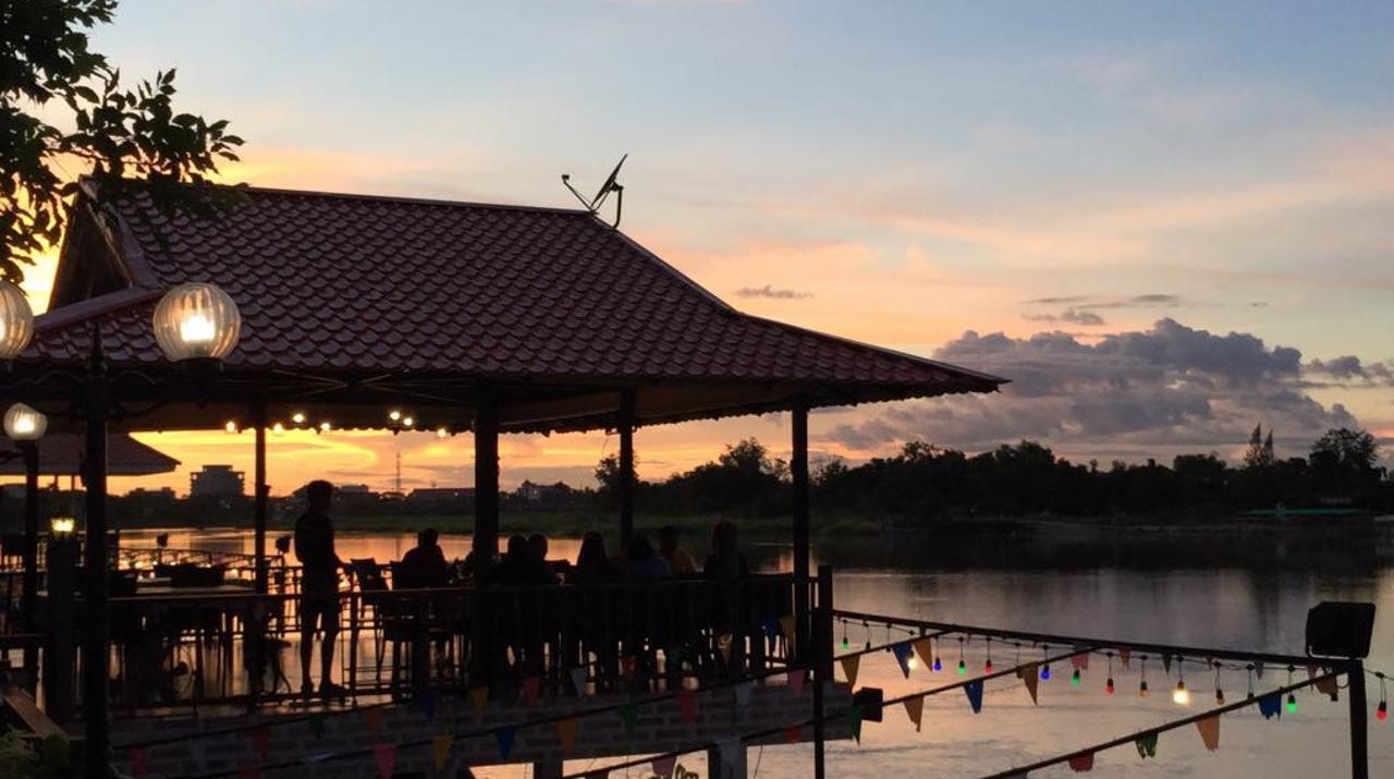 Maeping Mango Riverside Resort Kamphaeng Phet Buitenkant foto